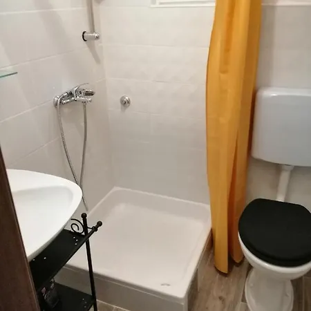 With Parking Space Rukavac, - 2407 Vis