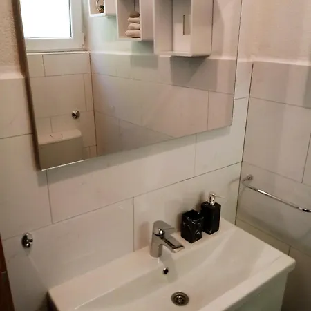 With Parking Space Rukavac, - 2407 公寓 维斯